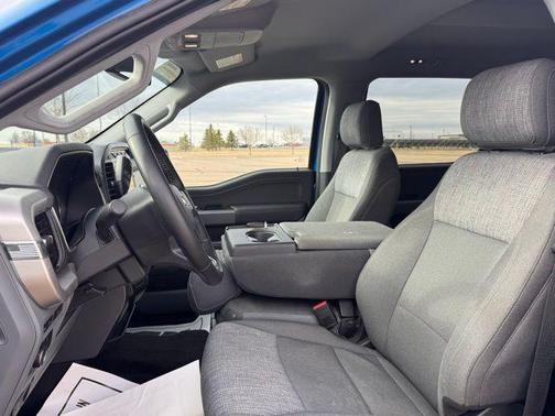 Velocity Blue Metallic 2021 Ford F-150 XLT