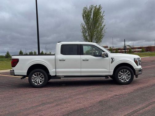 Star White Metallic Tri-Coat 2025 Ford F-150 Lariat