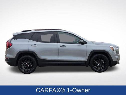 Sterling Metallic 2023 GMC Terrain SLE