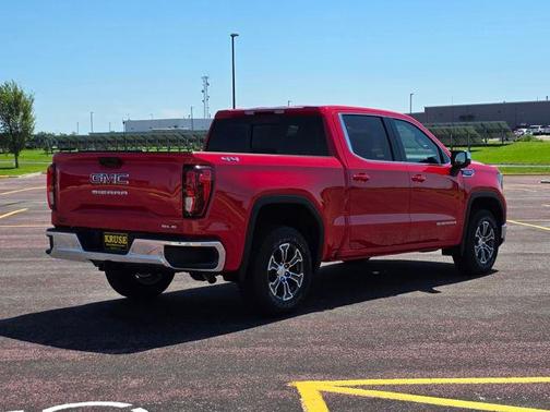 2026 GMC Sierra 1500 SLE