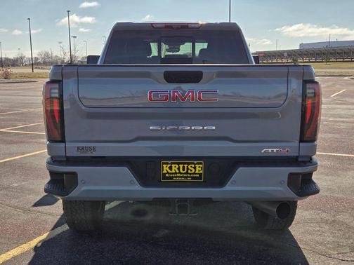 Thunderstorm Gray 2025 GMC Sierra 2500 AT4