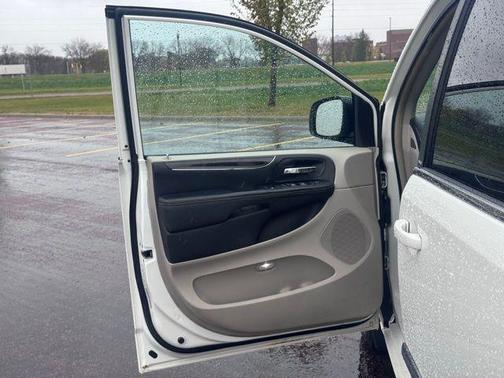 2012 Chrysler Town & Country Touring