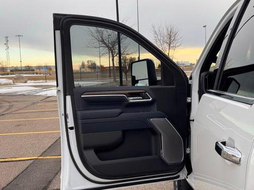 2025 Chevrolet Silverado 2500 High Country