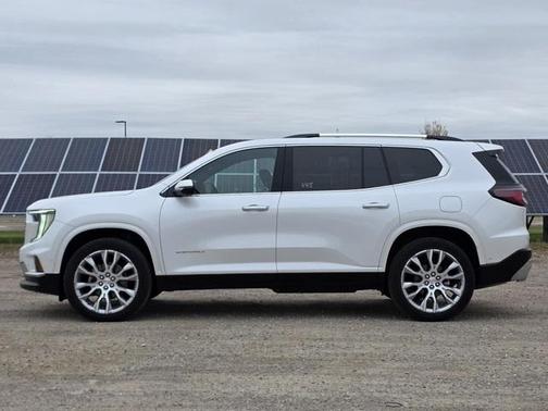 2024 GMC Acadia Denali