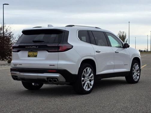 2024 GMC Acadia Denali