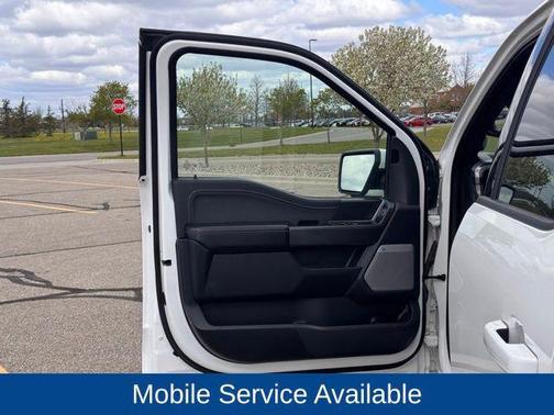Star White Metallic Tri-Coat 2025 Ford F-150 Lariat