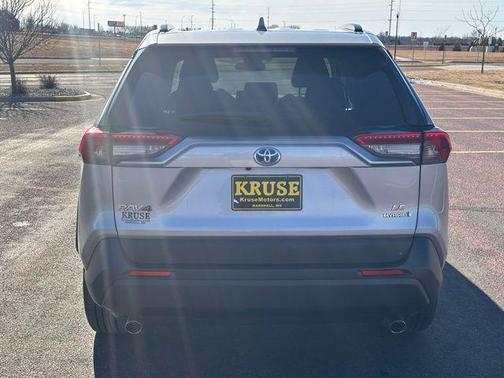 2019 Toyota RAV4 Hybrid LE