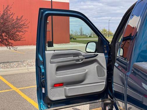 Blue 2001 Ford F-250