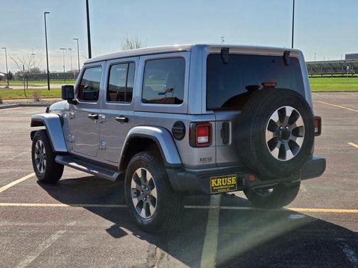 Billet Silver Metallic Clearcoat 2021 Jeep Wrangler Unlimited Sahara