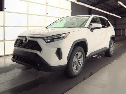 2023 Toyota RAV4 Hybrid XLE