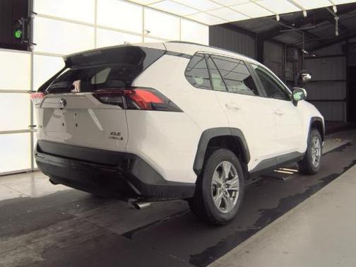 2023 Toyota RAV4 Hybrid XLE