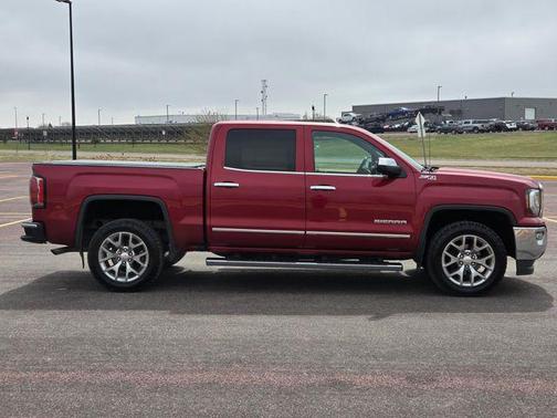 Red Quartz Tintcoat 2018 GMC Sierra 1500 SLT