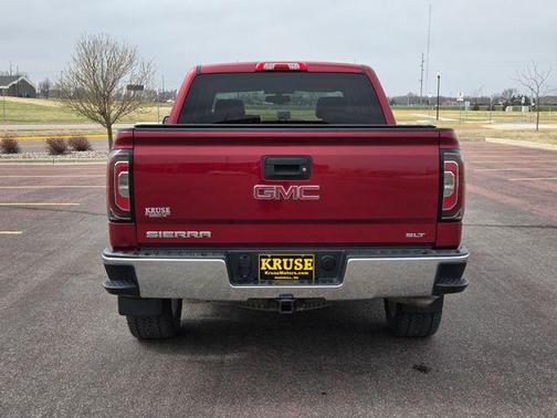 Red Quartz Tintcoat 2018 GMC Sierra 1500 SLT