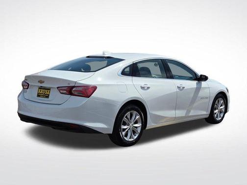 White 2019 Chevrolet Malibu LT