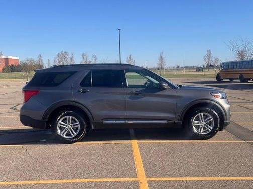 Gray Metallic 2023 Ford Explorer XLT