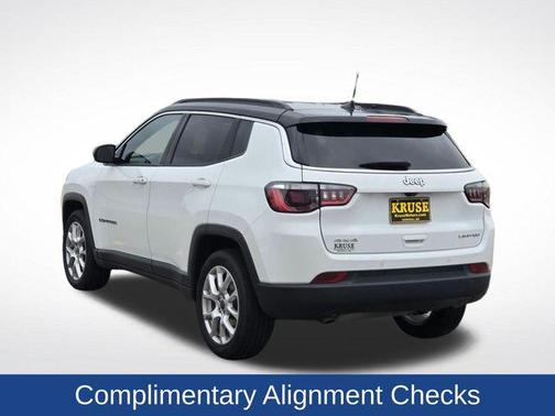 Bright White Clearcoat 2025 Jeep Compass Limited