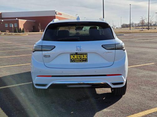 Iridescent White Tricoat 2026 Buick Envision Avenir AWD