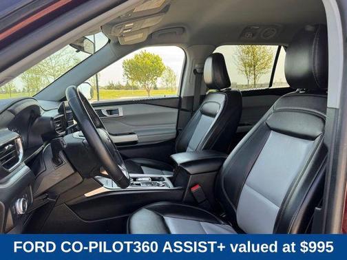 Burgundy 2022 Ford Explorer XLT