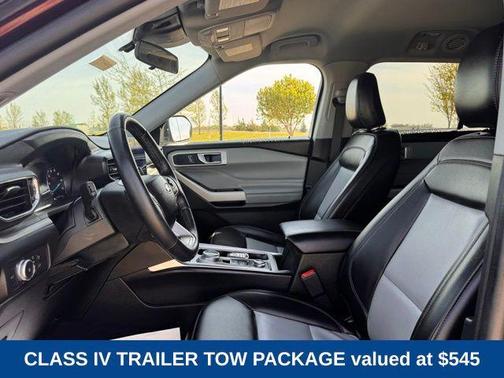 Burgundy 2022 Ford Explorer XLT