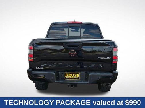 Super Black 2022 Nissan Frontier PRO-4X