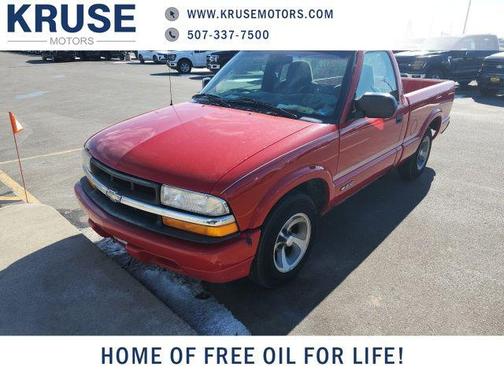 1999 Chevrolet S-10 Base