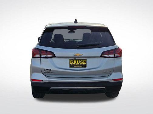 Silver Ice Metallic 2022 Chevrolet Equinox 1LT