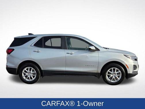 Silver Ice Metallic 2022 Chevrolet Equinox 1LT