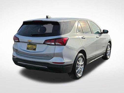 Silver Ice Metallic 2022 Chevrolet Equinox 1LT