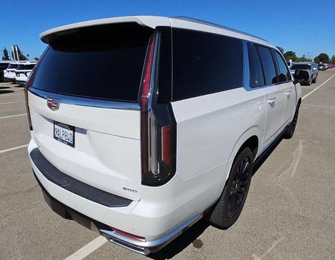 2022 Cadillac Escalade ESV Premium Luxury