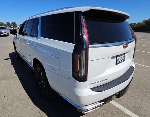 2022 Cadillac Escalade ESV Premium Luxury