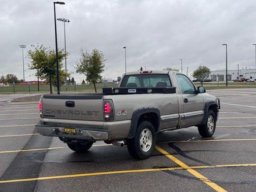 2000 Chevrolet Silverado 1500 Base