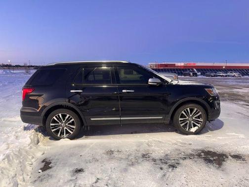 2017 Ford Explorer Platinum