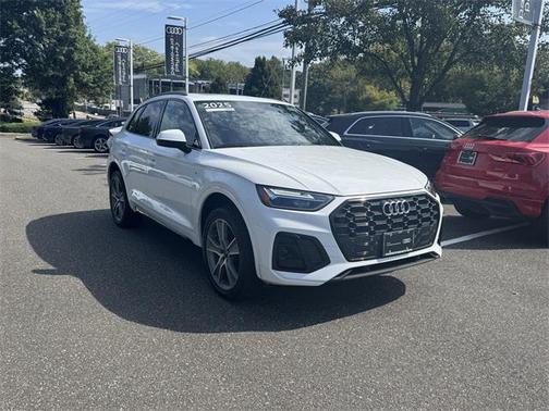 2025 Audi Q5 Premium 45 TFSI S line quattro
