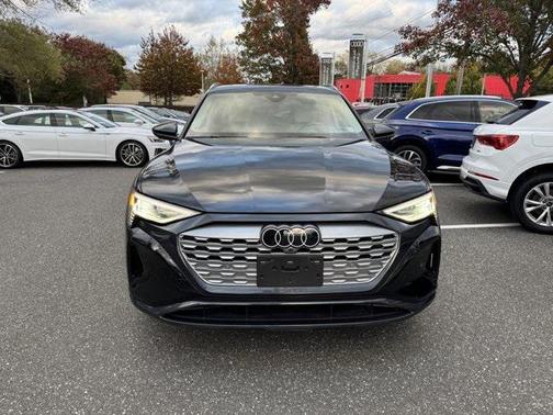 2024 Audi Q8 e-tron Premium Plus quattro