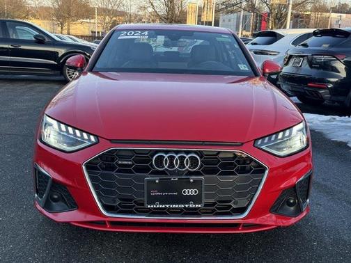2024 Audi A4 Premium Plus 45 TFSI S line quattro S tronic