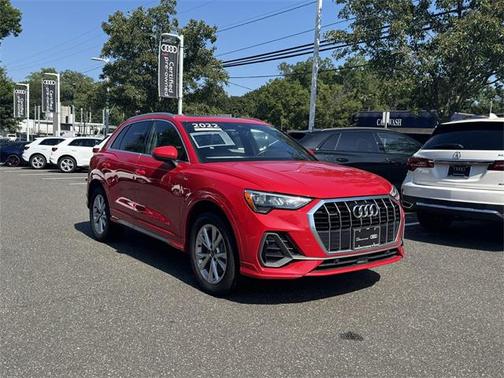 2022 Audi Q3 Premium 45 TFSI S line quattro Tiptronic
