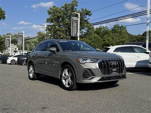 2020 Audi Q3 Premium Plus 45 TFSI S line quattro Tiptronic
