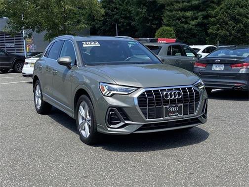 2022 Audi Q3 Premium Plus 45 TFSI S line quattro Tiptronic