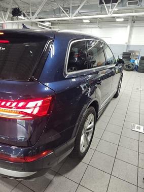 2025 Audi Q7 Premium 45 TFSI quattro Tiptronic