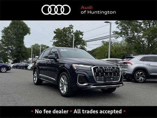 2025 Audi Q7 Premium 45 TFSI quattro Tiptronic