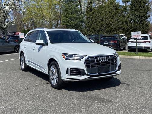 2022 Audi Q7 Premium Plus 55 TFSI quattro Tiptronic