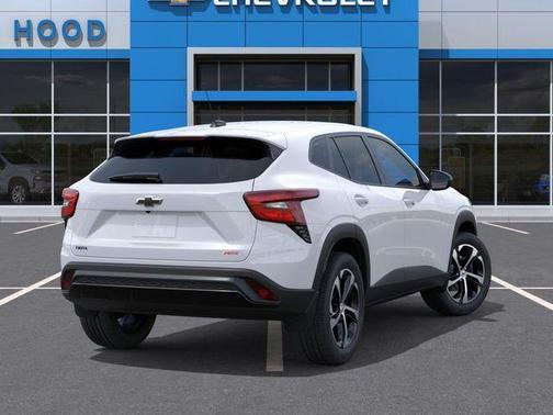 Summit White 2026 Chevrolet Trax 1RS