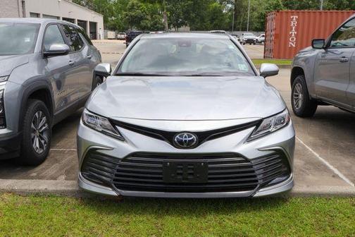 Celestial Silver Metallic 2023 Toyota Camry LE