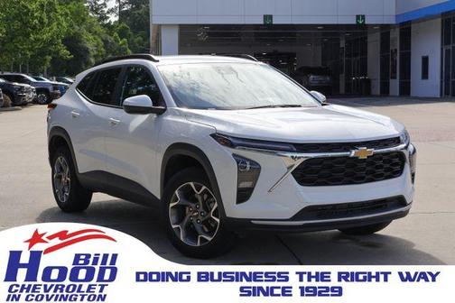 Summit White 2025 Chevrolet Trax LT