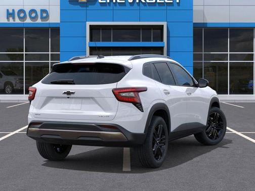 Summit White 2026 Chevrolet Trax ACTIV