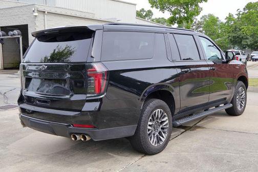 Black 2025 Chevrolet Suburban Z71