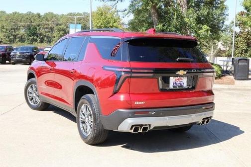 2024 Chevrolet Traverse LT