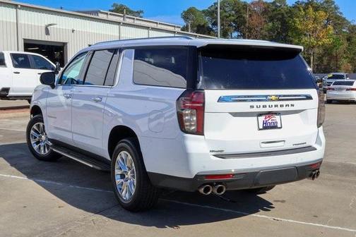 2023 Chevrolet Suburban Premier