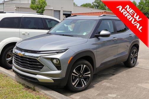 Sterling Gray Metallic 2024 Chevrolet Trailblazer LT