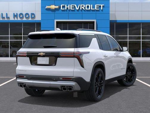 Summit White 2026 Chevrolet Traverse LT